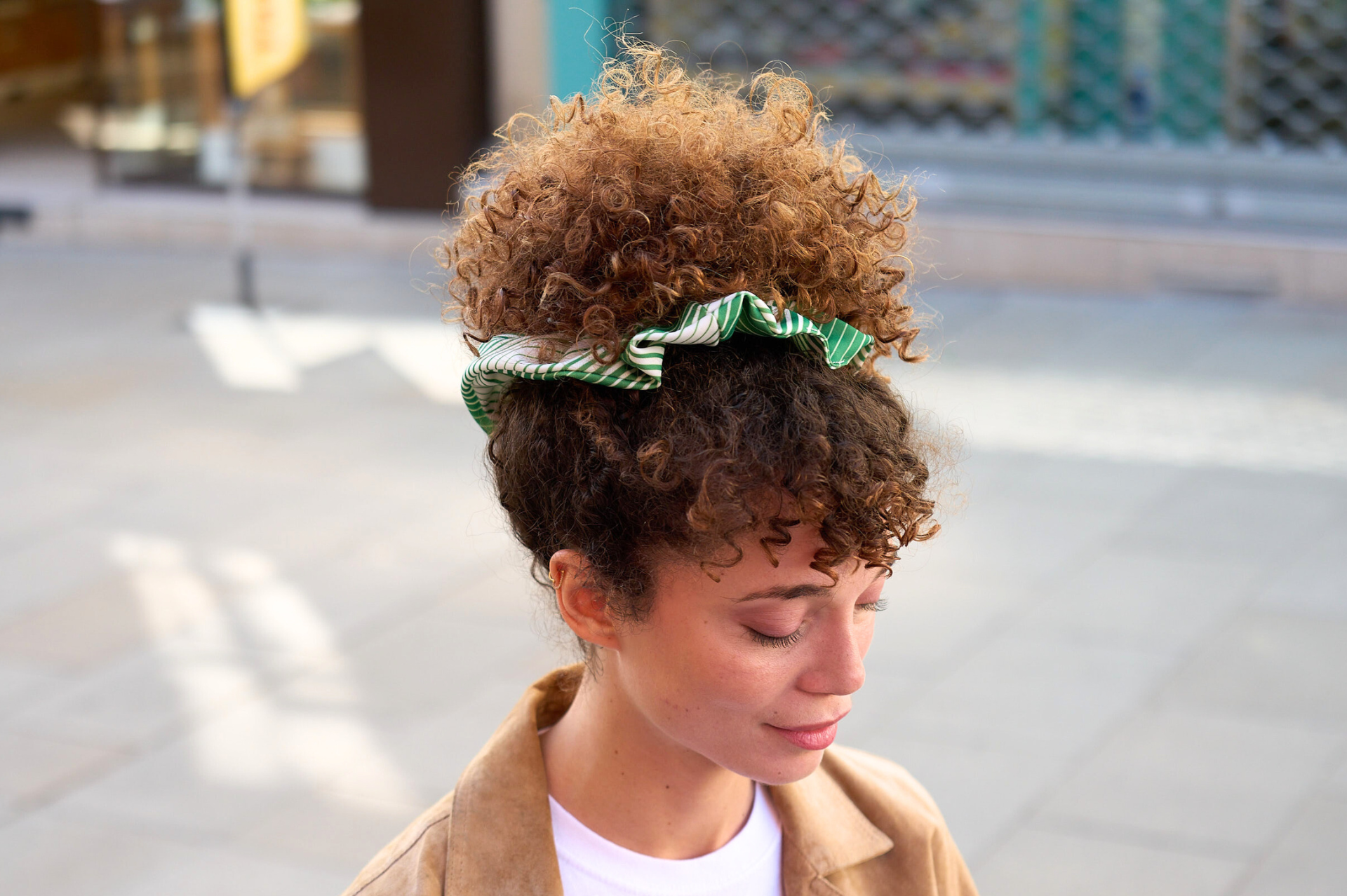 chouchou made in France conçu de manière écoresponsable avec des tissu revalorisés
