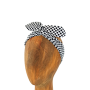 Le bandeau pour les cheveux fins de la Machine à récup' est un accessoire écoresponsable et éthique, taillé dans des tissus issus du réemploi  et cousu avec la participation d'ateliers de couture solidaires.