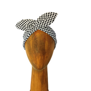 bandeau tête femme à pois, cousu dans des ateliers solidaires et conçu avec du tissu upcyclé pour une mode plus éco-responsable