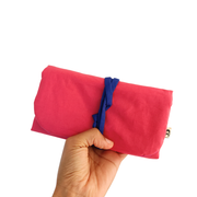 Boîte à bijoux de voyage colorée de la marque écoresponsable La Machine à récup qui revalorise des tissus avec la participation d'ateliers solidaires.