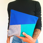 La grande trousse fabriquée en France de la Machine à récup, est un accessoire conçu avec des tissus revalorisés et la participation d'ateliers de couture en ESAT et en chantier d'insertion.