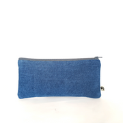 pochette upcyclée colorée, pochette de rangement, trousse de rangement , trousse upcyclée, pochette écoresponsable, trousse surcyclée, accessoire upcyclé, accessoire mode,   production upcycling, fabriquée en France avec des tissus issus du réemploi, pochette upcyclée colorée, pochette de rangement, trousse de rangement , trousse upcyclée, pochette issue de tissus revalorisés