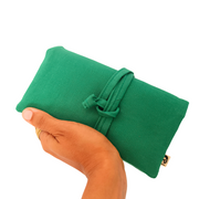 pochette rangement bijoux de La Machine à récup', marque d'upcycling qui revalorise des tissus de 2nde main avec la participation d'ateliers de couture solidaires