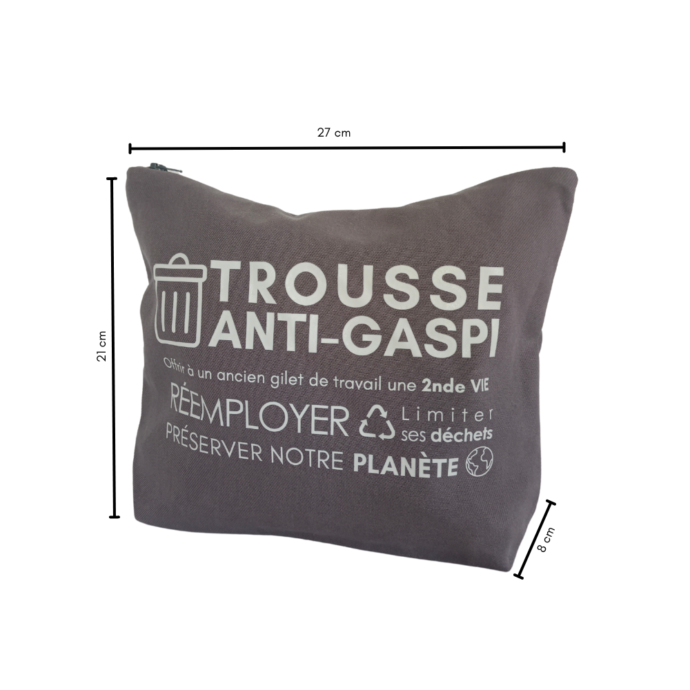 Production upcycling, fabriquée en France avec des tissus issus du réemploi, pochette upcyclée colorée, pochette de rangement, trousse de rangement , trousse upcyclée, pochette écoresponsable, trousse surcyclée, accessoire upcyclé, pochette issue de tissus revalorisés