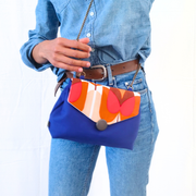 sac à main bandoulière de La Machine à récup', marque d'upcycling qui revalorise des tissus de 2nde main avec la participation d'ateliers de couture solidaires