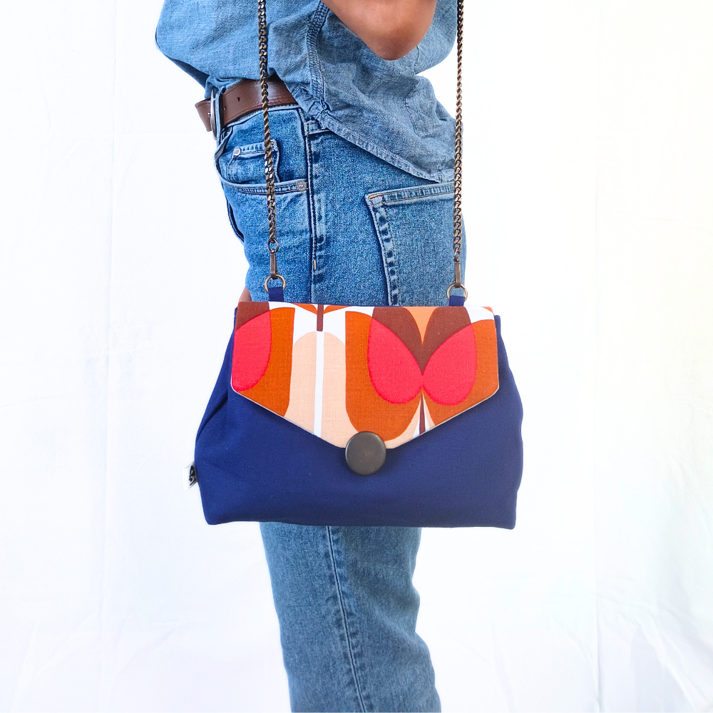 sac à main éthique de La Machine à récup', marque d'upcycling qui revalorise des tissus de 2nde main avec la participation d'ateliers de couture solidaires