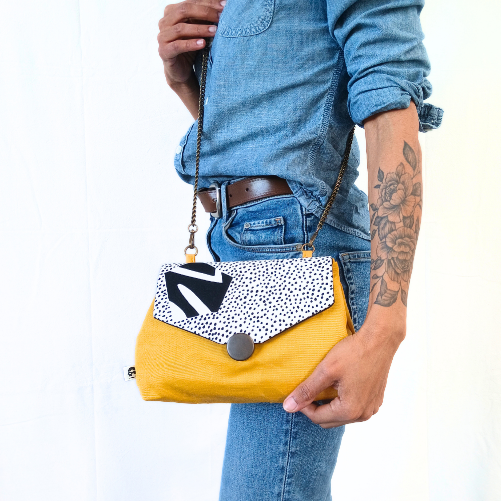 sac écoresponsable femme de La Machine à récup', marque d'upcycling qui revalorise des tissus de 2nde main avec la participation d'ateliers de couture solidaires